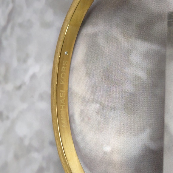 Michael Kors Enamel Bracelet w/Crystal Studded Padlock - Picture 5 of 8